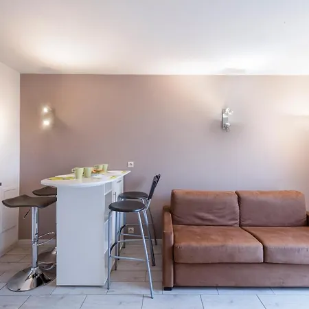 Garden & Aix En Provence - Puyricard 3* אקס-אן-פרובאנס