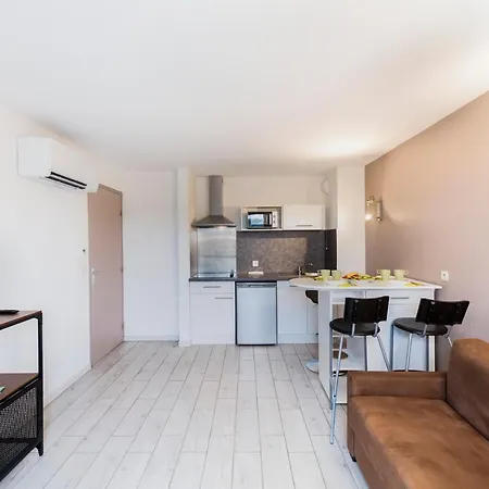 Garden & Aix En Provence - Puyricard Apart Otel